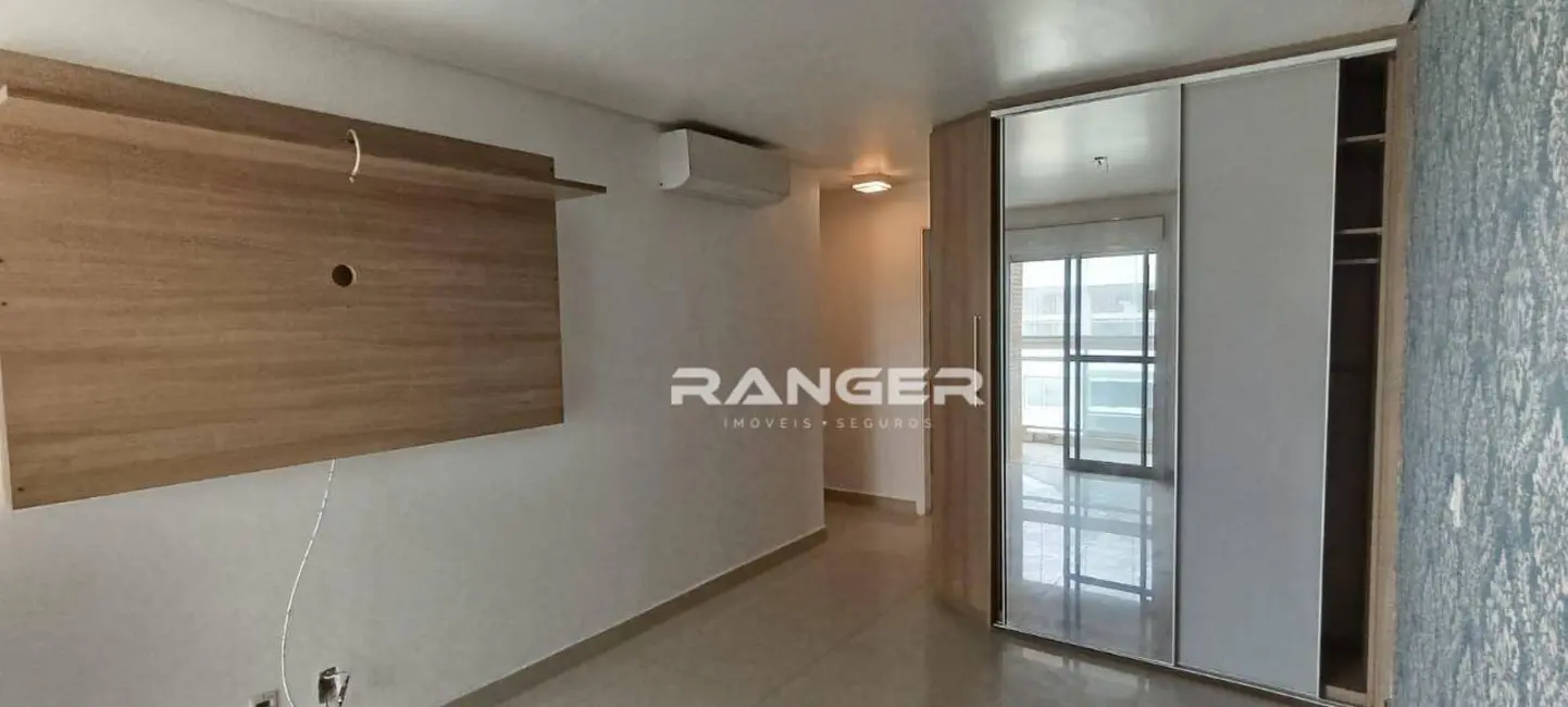 Apartamento com 3 quartos à venda, 189m2 em Ponta da Praia, Santos - SP - imagem 4 Foto 4 de Apartamento com 3 quartos à venda, 189m2 em Ponta da Praia, Santos - SP