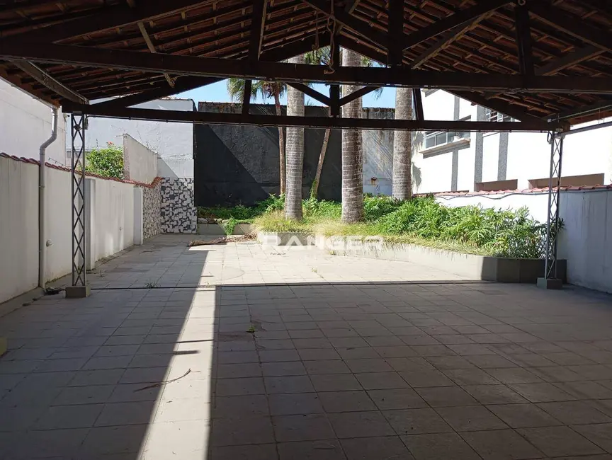 Casa de Condomínio à venda, 500m2 em Gonzaga, Santos - SP - imagem 2 Foto 2 de Casa de Condomínio à venda, 500m2 em Gonzaga, Santos - SP