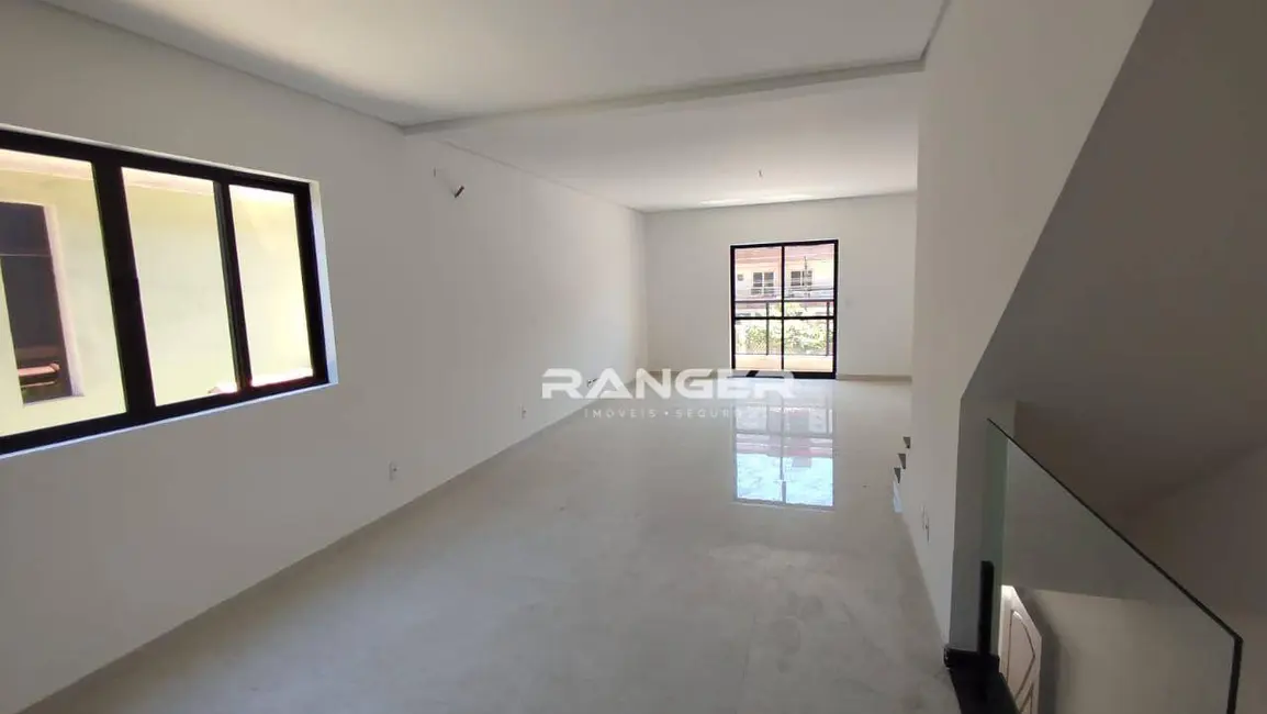 Foto 1 de Casa de Condomínio com 3 quartos à venda, 220m2 em Embaré, Santos - SP