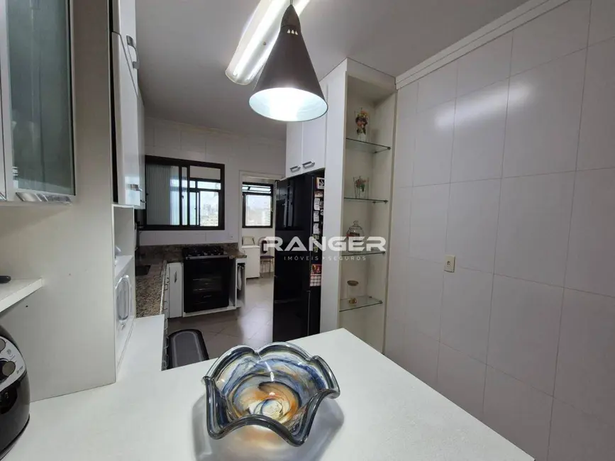 Apartamento com 3 quartos à venda, 104m2 em Marapé, Santos - SP - imagem 6 Foto 6 de Apartamento com 3 quartos à venda, 104m2 em Marapé, Santos - SP