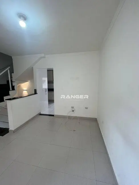Foto 2 de Casa com 2 quartos à venda, 57m2 em Santos - SP