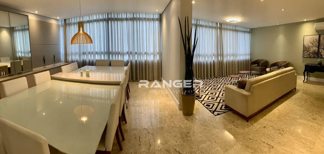 Foto 2 de Apartamento com 4 quartos à venda, 233m2 em Boqueirão, Santos - SP