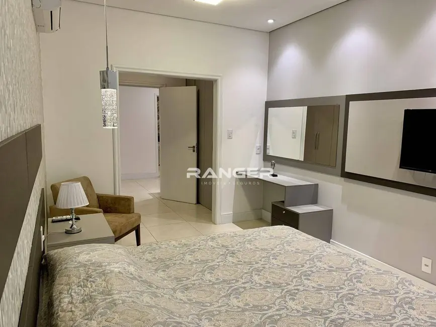 Apartamento com 4 quartos à venda, 233m2 em Boqueirão, Santos - SP - imagem 7 Foto 7 de Apartamento com 4 quartos à venda, 233m2 em Boqueirão, Santos - SP