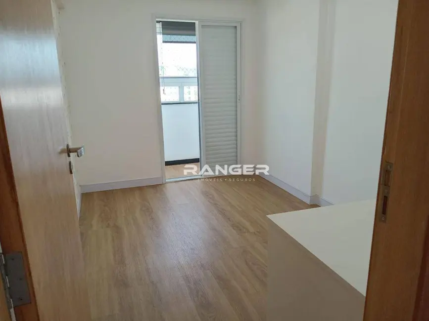 Apartamento com 2 quartos para alugar, 72m2 em Macuco, Santos - SP - imagem 6 Foto 6 de Apartamento com 2 quartos para alugar, 72m2 em Macuco, Santos - SP