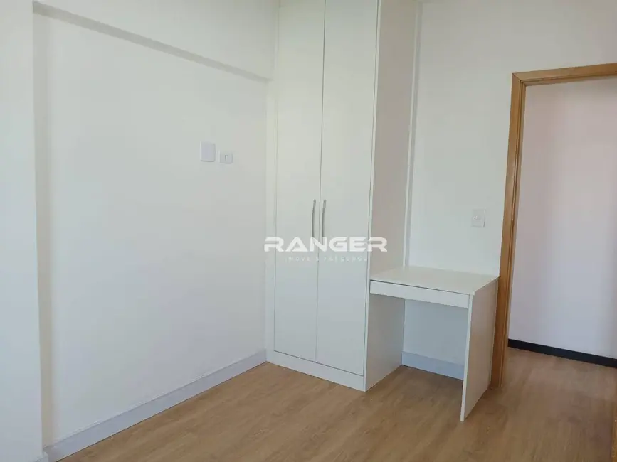 Apartamento com 2 quartos para alugar, 72m2 em Macuco, Santos - SP - imagem 7 Foto 7 de Apartamento com 2 quartos para alugar, 72m2 em Macuco, Santos - SP