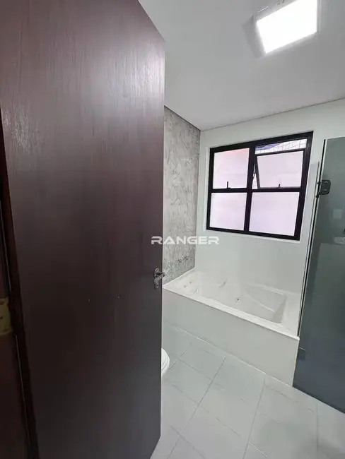 Foto 8 de Apartamento com 1 quarto à venda, 36m2 em Centro, Sao Vicente - SP