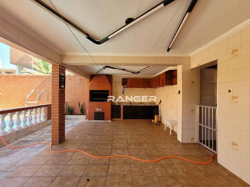 Casa de Condomínio com 3 quartos à venda, 999m2 em Campo Grande, Santos - SP - imagem 5 Foto 5 de Casa de Condomínio com 3 quartos à venda, 999m2 em Campo Grande, Santos - SP