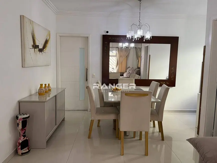 Casa de Condomínio com 4 quartos à venda, 300m2 em Macuco, Santos - SP - imagem 4 Foto 4 de Casa de Condomínio com 4 quartos à venda, 300m2 em Macuco, Santos - SP