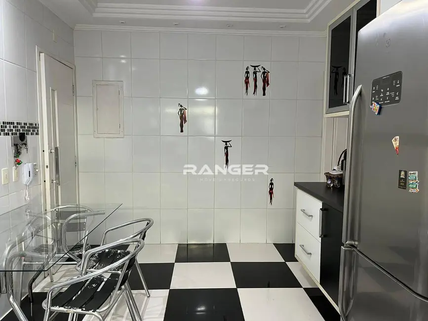 Casa de Condomínio com 4 quartos à venda, 300m2 em Macuco, Santos - SP - imagem 6 Foto 6 de Casa de Condomínio com 4 quartos à venda, 300m2 em Macuco, Santos - SP