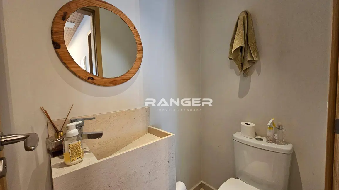 Apartamento com 3 quartos à venda, 122m2 em Gonzaga, Santos - SP - imagem 8 Foto 8 de Apartamento com 3 quartos à venda, 122m2 em Gonzaga, Santos - SP