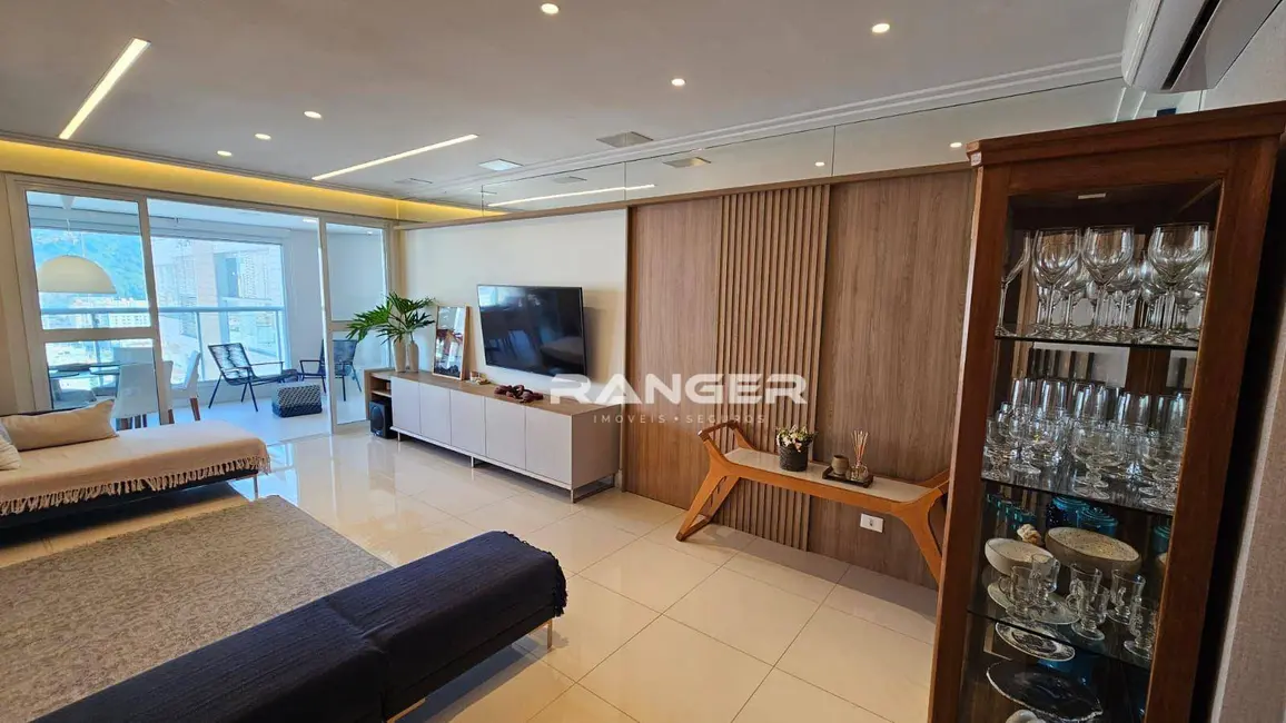 Apartamento com 3 quartos à venda, 122m2 em Gonzaga, Santos - SP - imagem 5 Foto 5 de Apartamento com 3 quartos à venda, 122m2 em Gonzaga, Santos - SP