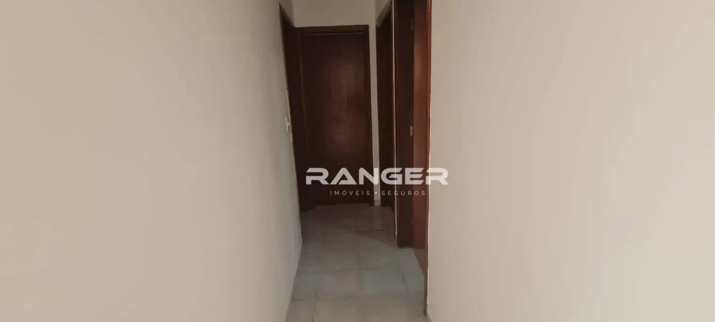 Apartamento com 2 quartos para alugar, 130m2 em Embaré, Santos - SP - imagem 9 Foto 9 de Apartamento com 2 quartos para alugar, 130m2 em Embaré, Santos - SP