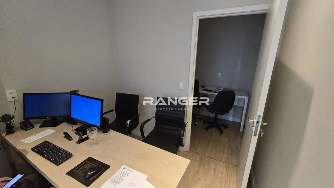 Sala Comercial à venda, 42m2 em Santos - SP - imagem 6 Foto 6 de Sala Comercial à venda, 42m2 em Santos - SP