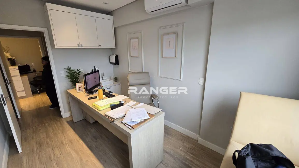 Sala Comercial à venda, 42m2 em Santos - SP - imagem 4 Foto 4 de Sala Comercial à venda, 42m2 em Santos - SP