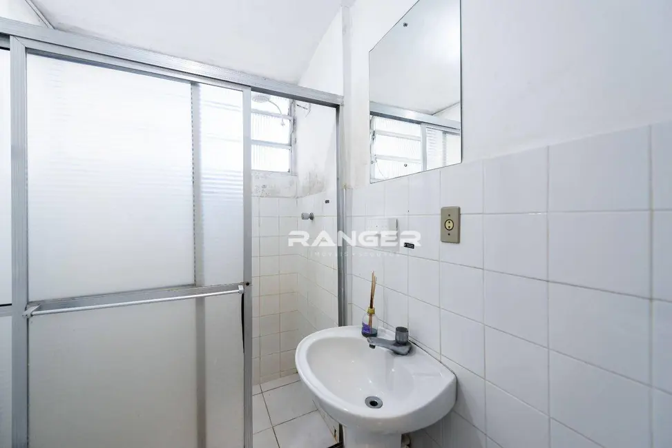 Kitnet com 1 quarto para alugar, 31m2 em Boqueirão, Santos - SP - imagem 9 Foto 9 de Kitnet com 1 quarto para alugar, 31m2 em Boqueirão, Santos - SP