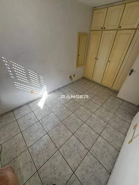 Apartamento com 1 quarto à venda, 77m2 em Gonzaga, Santos - SP - imagem 5 Foto 5 de Apartamento com 1 quarto à venda, 77m2 em Gonzaga, Santos - SP