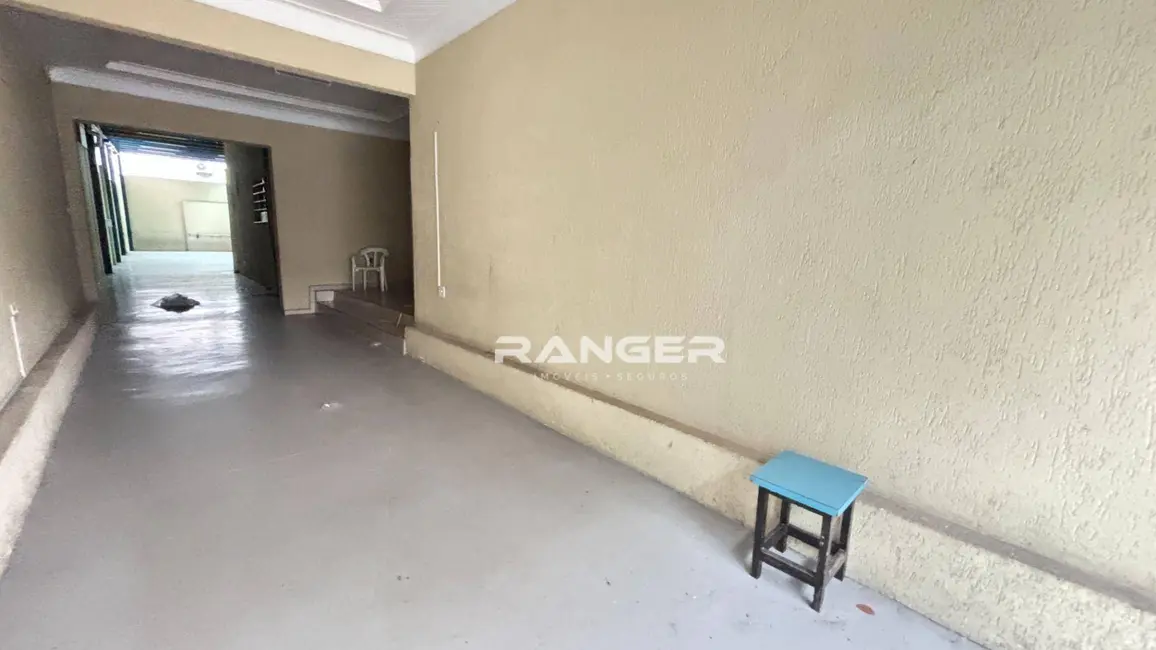 Casa com 3 quartos para alugar, 250m2 em Vila Belmiro, Santos - SP - imagem 5 Foto 5 de Casa com 3 quartos para alugar, 250m2 em Vila Belmiro, Santos - SP