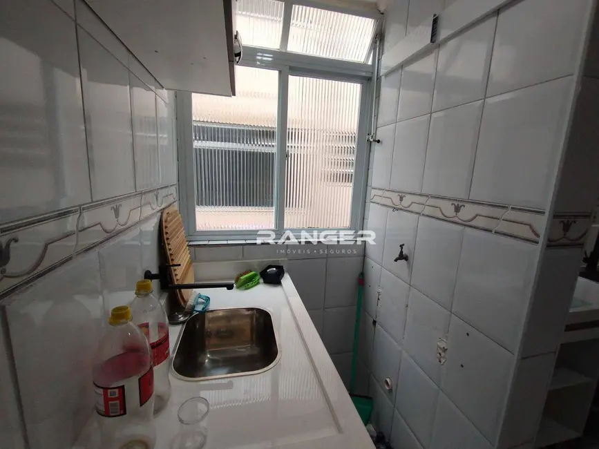 Foto 9 de Apartamento com 3 quartos à venda, 87m2 em Gonzaga, Santos - SP