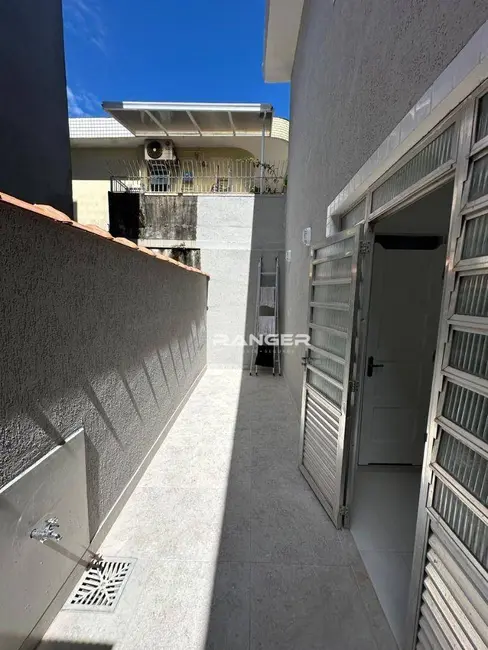 Foto 2 de Casa de Condomínio com 2 quartos à venda, 99m2 em Macuco, Santos - SP