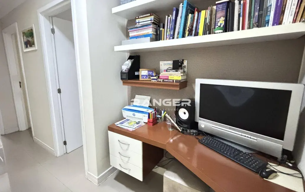 Apartamento com 3 quartos à venda, 150m2 em Marapé, Santos - SP - imagem 8 Foto 8 de Apartamento com 3 quartos à venda, 150m2 em Marapé, Santos - SP