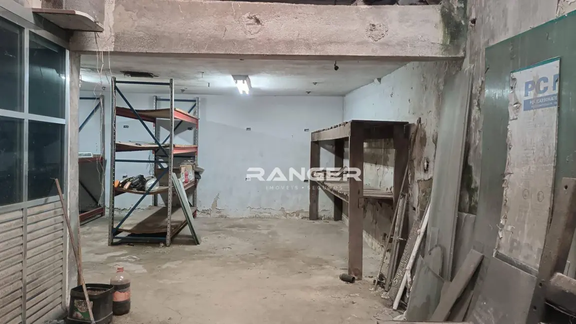 Foto 4 de Armazém / Galpão à venda, 358m2 em Macuco, Santos - SP