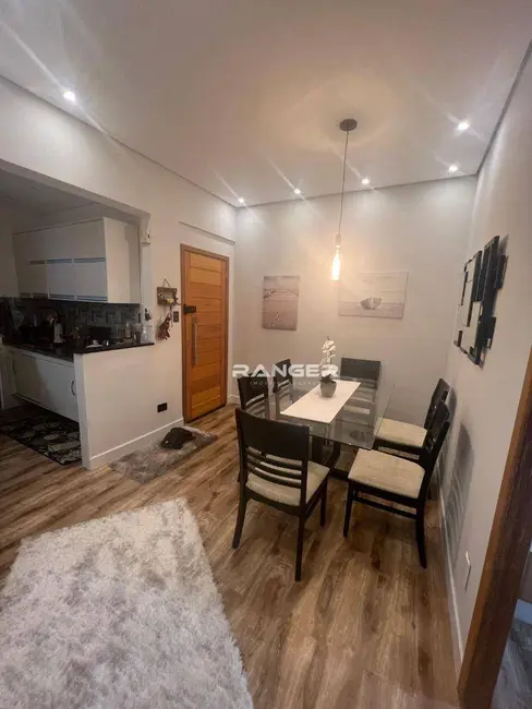 Foto 4 de Apartamento com 2 quartos para alugar, 68m2 em Gonzaga, Santos - SP