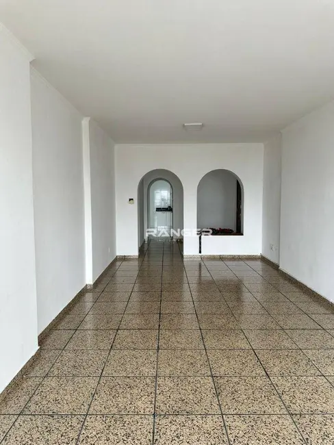 Apartamento com 3 quartos à venda, 151m2 em Itararé, Sao Vicente - SP - imagem 8 Foto 8 de Apartamento com 3 quartos à venda, 151m2 em Itararé, Sao Vicente - SP