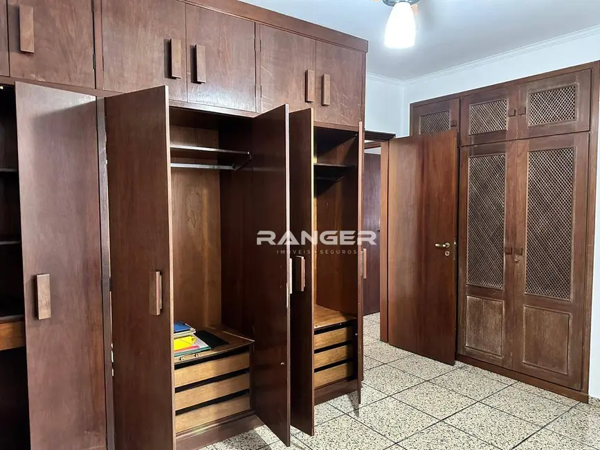 Apartamento com 3 quartos à venda, 151m2 em Itararé, Sao Vicente - SP - imagem 7 Foto 7 de Apartamento com 3 quartos à venda, 151m2 em Itararé, Sao Vicente - SP