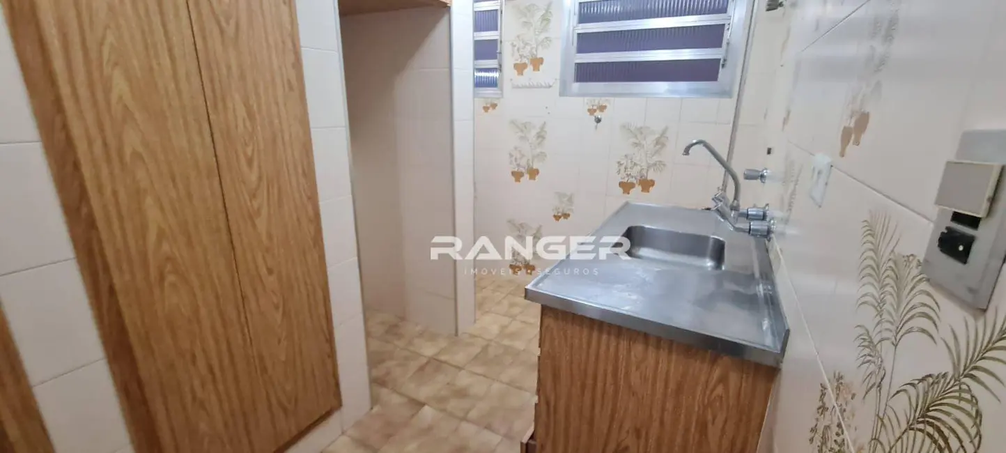 Apartamento com 1 quarto para alugar, 50m2 em Marapé, Santos - SP - imagem 4 Foto 4 de Apartamento com 1 quarto para alugar, 50m2 em Marapé, Santos - SP