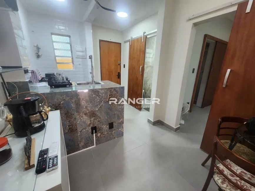 Foto 4 de Apartamento com 1 quarto para alugar, 50m2 em Marapé, Santos - SP