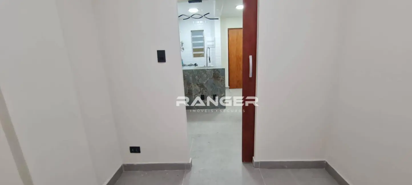 Apartamento com 1 quarto à venda, 50m2 em Marapé, Santos - SP - imagem 5 Foto 5 de Apartamento com 1 quarto à venda, 50m2 em Marapé, Santos - SP