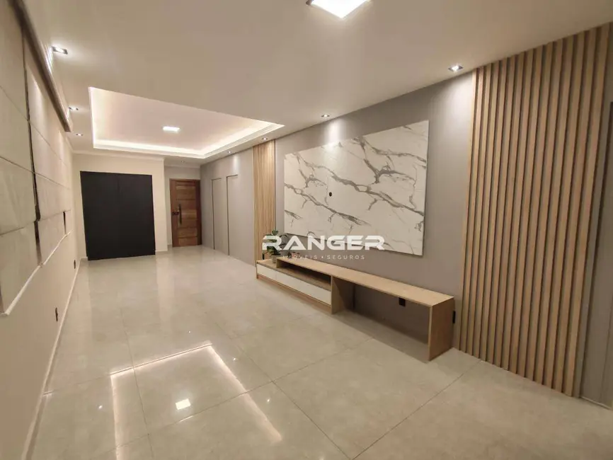 Cobertura com 3 quartos à venda, 191m2 em Campo Grande, Santos - SP - imagem 5 Foto 5 de Cobertura com 3 quartos à venda, 191m2 em Campo Grande, Santos - SP