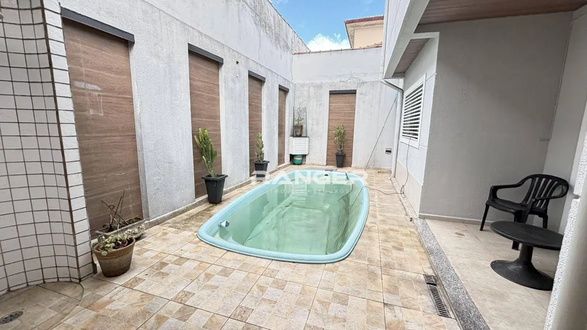 Casa com 3 quartos para alugar, 149m2 em Marapé, Santos - SP - imagem 5 Foto 5 de Casa com 3 quartos para alugar, 149m2 em Marapé, Santos - SP
