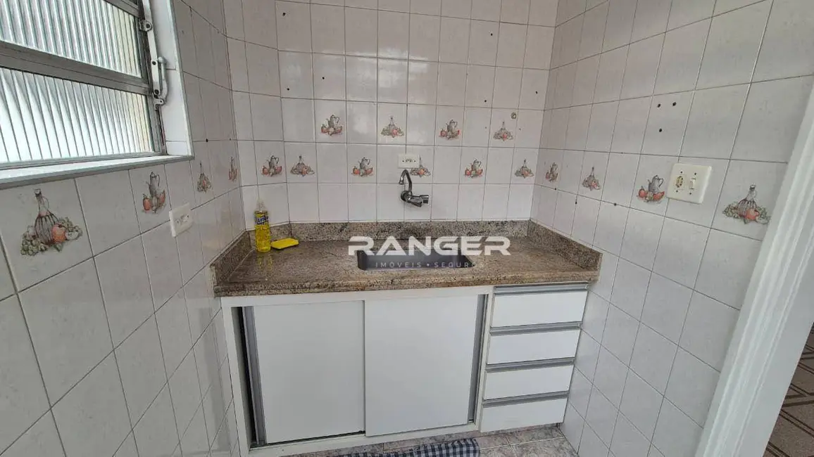 Apartamento com 1 quarto à venda, 40m2 em Gonzaga, Santos - SP - imagem 5 Foto 5 de Apartamento com 1 quarto à venda, 40m2 em Gonzaga, Santos - SP