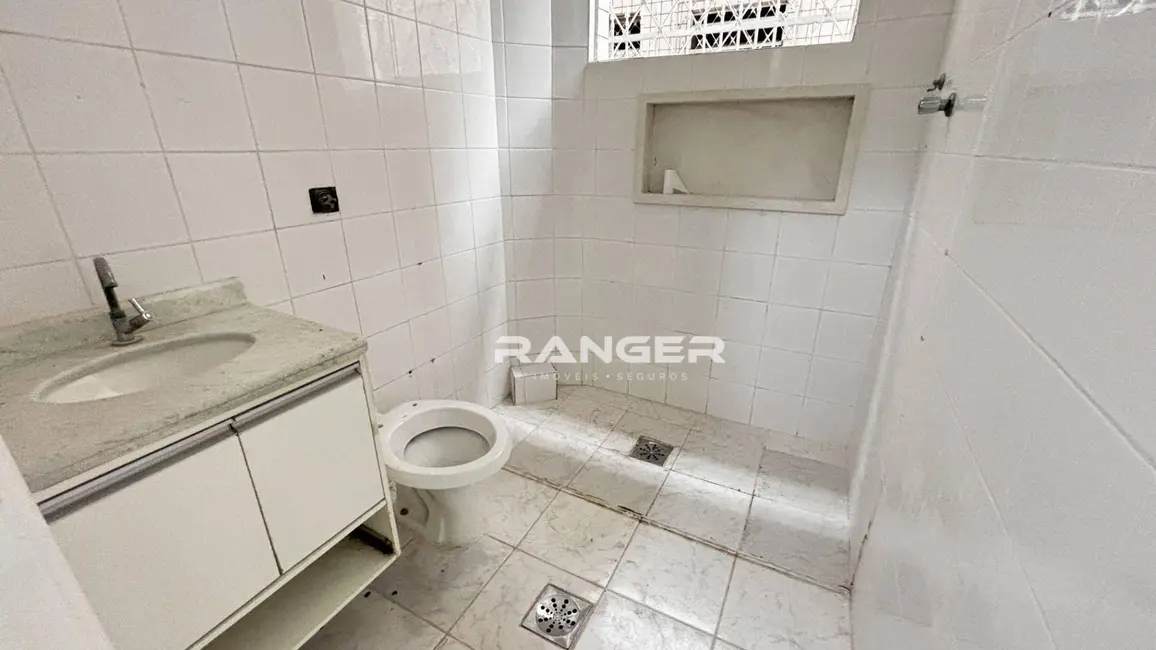 Foto 9 de Apartamento com 2 quartos à venda, 64m2 em Embaré, Santos - SP