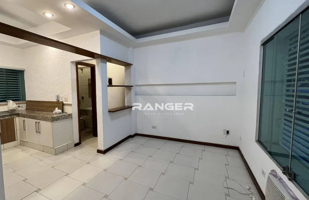 Casa com 2 quartos à venda, 96m2 em Marapé, Santos - SP - imagem 1 Foto 1 de Casa com 2 quartos à venda, 96m2 em Marapé, Santos - SP