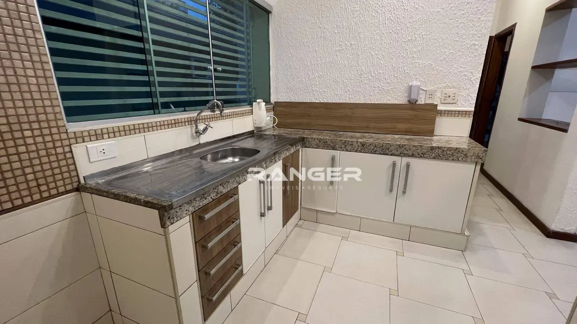 Casa com 2 quartos à venda, 96m2 em Marapé, Santos - SP - imagem 6 Foto 6 de Casa com 2 quartos à venda, 96m2 em Marapé, Santos - SP