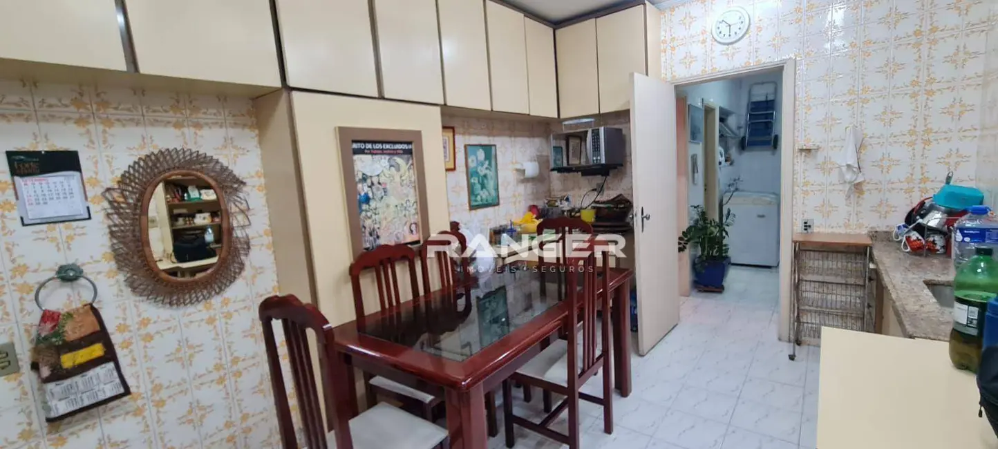 Apartamento com 3 quartos à venda, 180m2 em Ponta da Praia, Santos - SP - imagem 3 Foto 3 de Apartamento com 3 quartos à venda, 180m2 em Ponta da Praia, Santos - SP