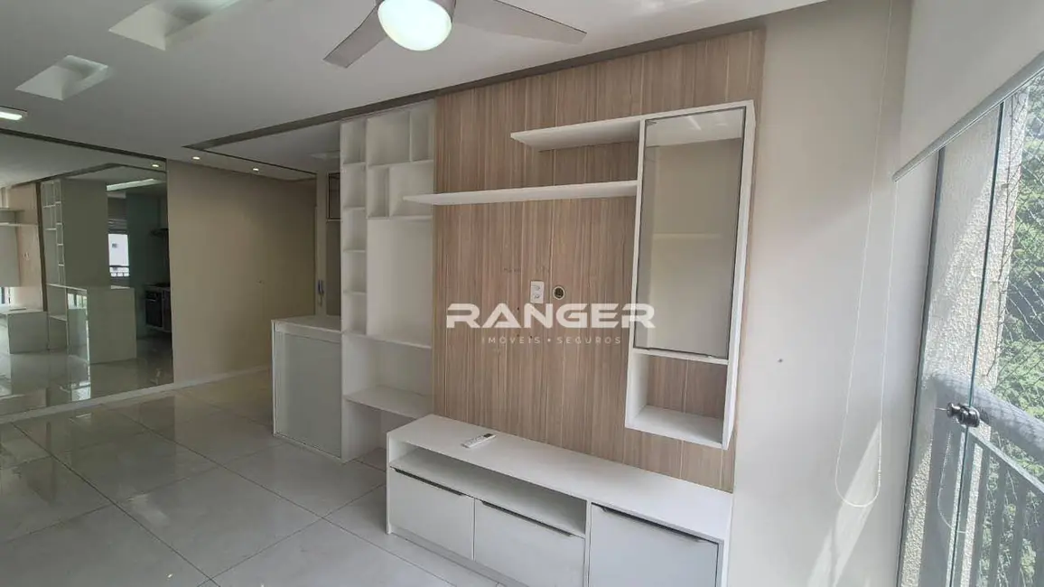 Apartamento com 2 quartos para alugar, 63m2 em Marapé, Santos - SP - imagem 6 Foto 6 de Apartamento com 2 quartos para alugar, 63m2 em Marapé, Santos - SP