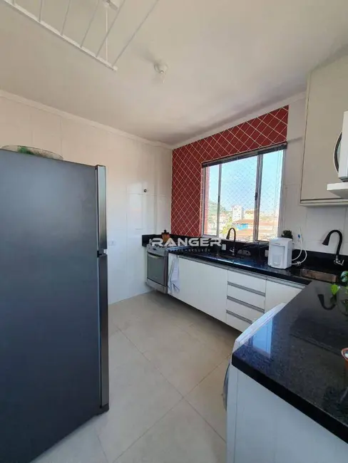 Foto 5 de Apartamento com 2 quartos à venda, 69m2 em Vila São Jorge, Sao Vicente - SP