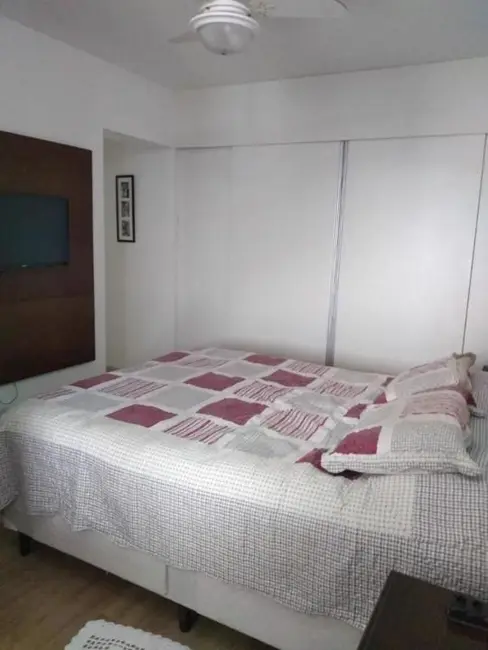 Foto 6 de Apartamento com 2 quartos para alugar, 96m2 em Encruzilhada, Santos - SP