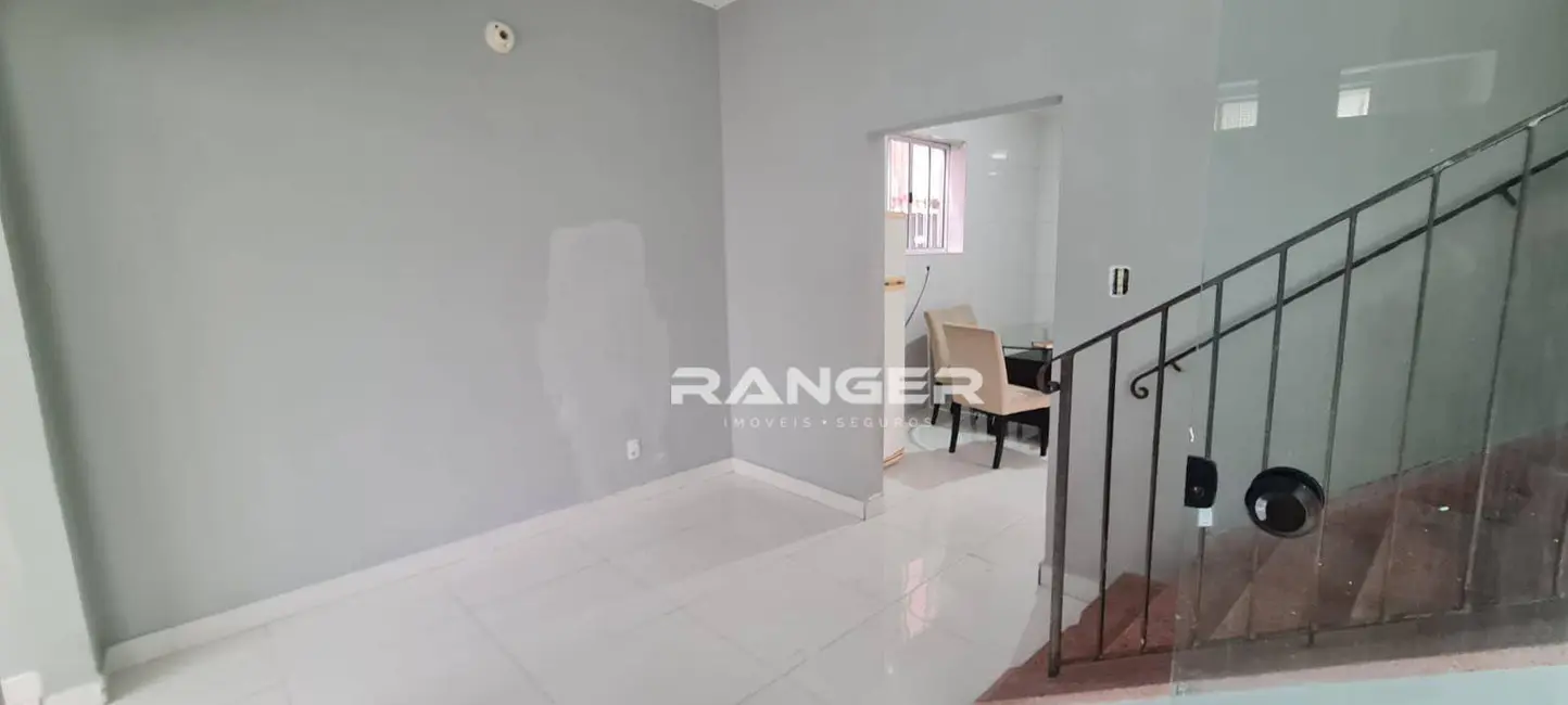 Foto 3 de Casa com 3 quartos à venda, 150m2 em Marapé, Santos - SP