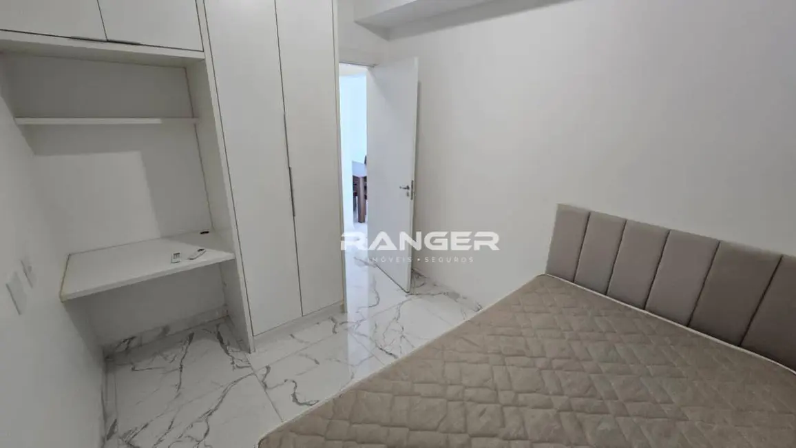 Apartamento com 2 quartos para alugar, 64m2 em Marapé, Santos - SP - imagem 5 Foto 5 de Apartamento com 2 quartos para alugar, 64m2 em Marapé, Santos - SP