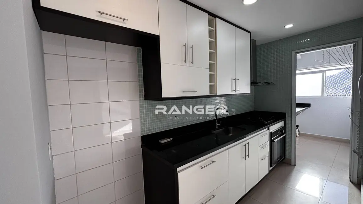 Apartamento com 2 quartos para alugar, 70m2 em Vila Belmiro, Santos - SP - imagem 3 Foto 3 de Apartamento com 2 quartos para alugar, 70m2 em Vila Belmiro, Santos - SP