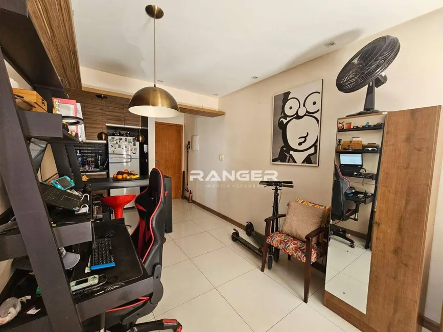 Foto 5 de Apartamento com 2 quartos à venda, 72m2 em Encruzilhada, Santos - SP