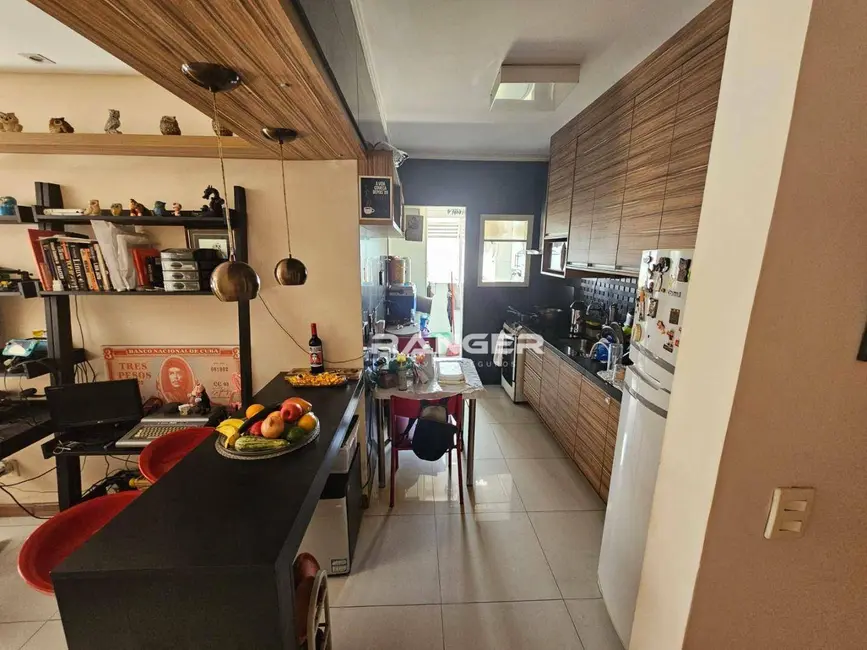 Foto 3 de Apartamento com 2 quartos à venda, 72m2 em Encruzilhada, Santos - SP