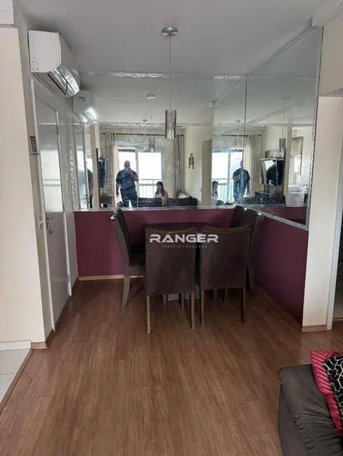 Apartamento com 2 quartos para alugar, 63m2 em Marapé, Santos - SP - imagem 3 Foto 3 de Apartamento com 2 quartos para alugar, 63m2 em Marapé, Santos - SP