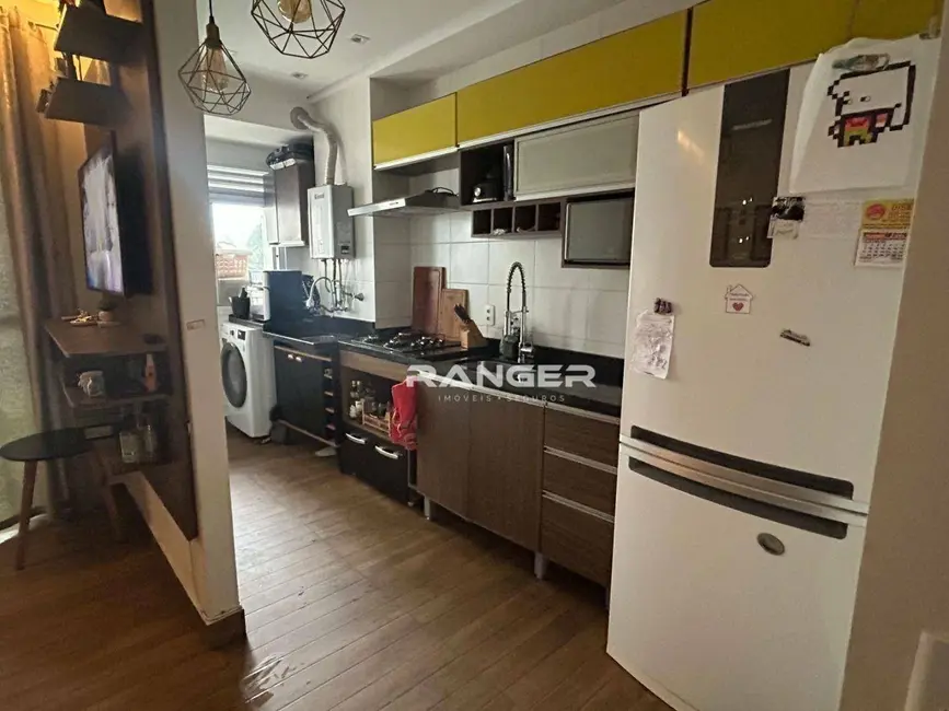 Apartamento com 2 quartos para alugar, 63m2 em Marapé, Santos - SP - imagem 8 Foto 8 de Apartamento com 2 quartos para alugar, 63m2 em Marapé, Santos - SP