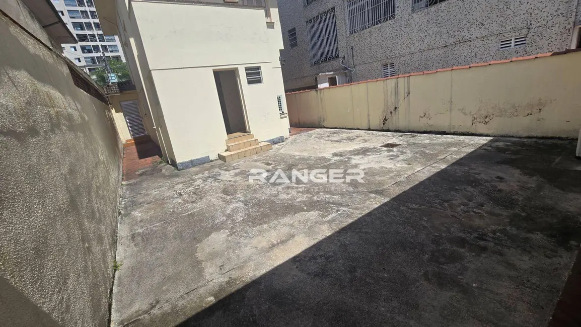Foto 4 de Casa com 3 quartos para alugar, 120m2 em Marapé, Santos - SP