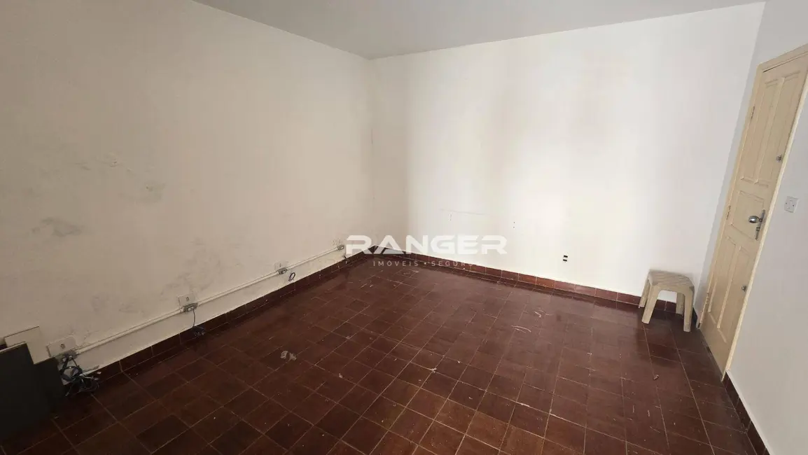 Foto 2 de Casa com 3 quartos para alugar, 120m2 em Marapé, Santos - SP